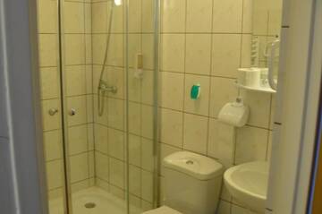 Фото номера Одноместный номер с ванной комнатой Мини-отель Knajpa Sorba г. Skwierzyna 7